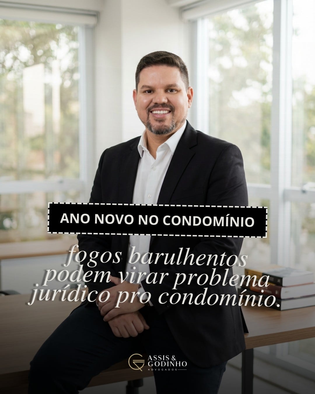 A virada do ano sempre vem com a mesma discussão: “Pode soltar fogos no condomínio?” O cenário mudou e diversas cidades e estados já aprovaram leis proibindo fogos com estampido, e há projetos em nível nacional para restringir os fogos, justamente pelo impacto em animais, idosos, crianças e pessoas com TEA. Se o condomínio incentiva, organiza ou tolera queima de fogos barulhentos em áreas comuns, pode assumir riscos de: - descumprimento de lei municipal ou estadual; - responsabilização por danos a pessoas ou animais; - conflitos internos e ações judiciais. Não é só uma questão de tradição de fim de ano, é uma questão de saúde, segurança e responsabilidade. Quer orientação pro seu condomínio sobre como lidar com fogos neste Réveillon de forma juridicamente segura? Chame no direct. #fogosdeartificio #reveillon #direitocondominial #condominios #bemestaranimal #lei